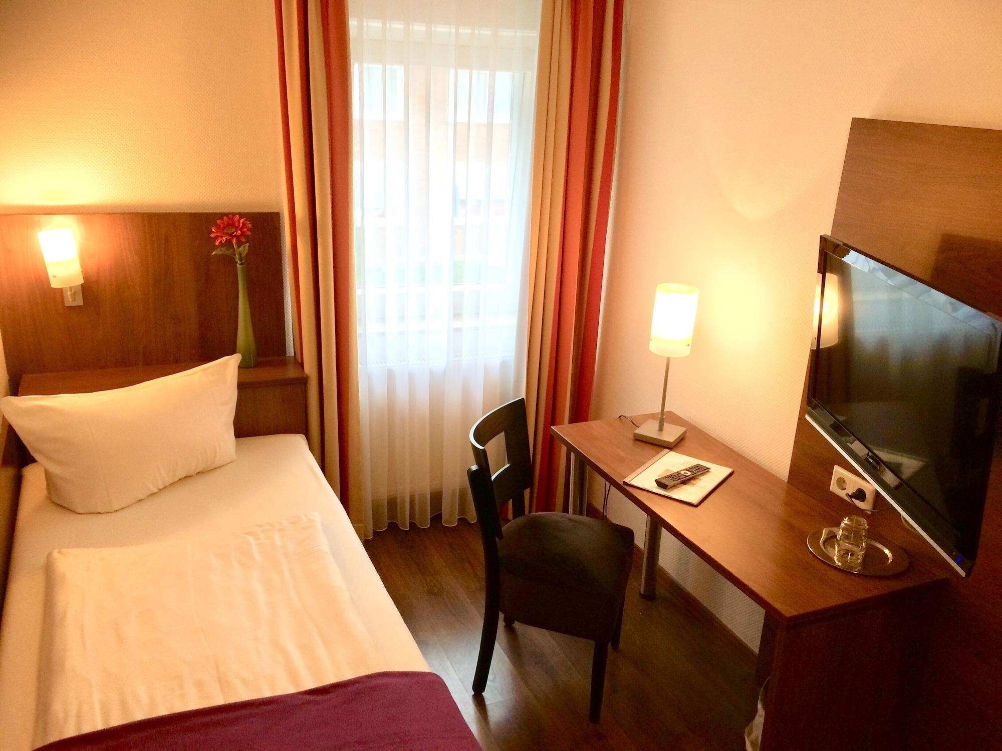 Triton Hotel Köln Ngoại thất bức ảnh