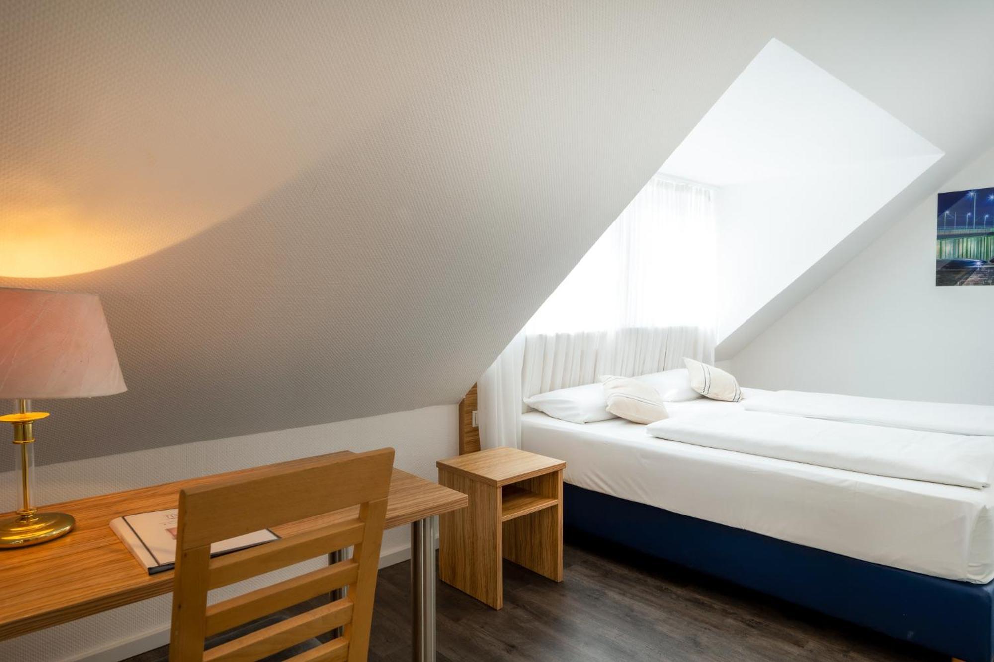 Triton Hotel Köln Ngoại thất bức ảnh