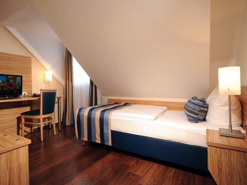 Triton Hotel Köln Ngoại thất bức ảnh